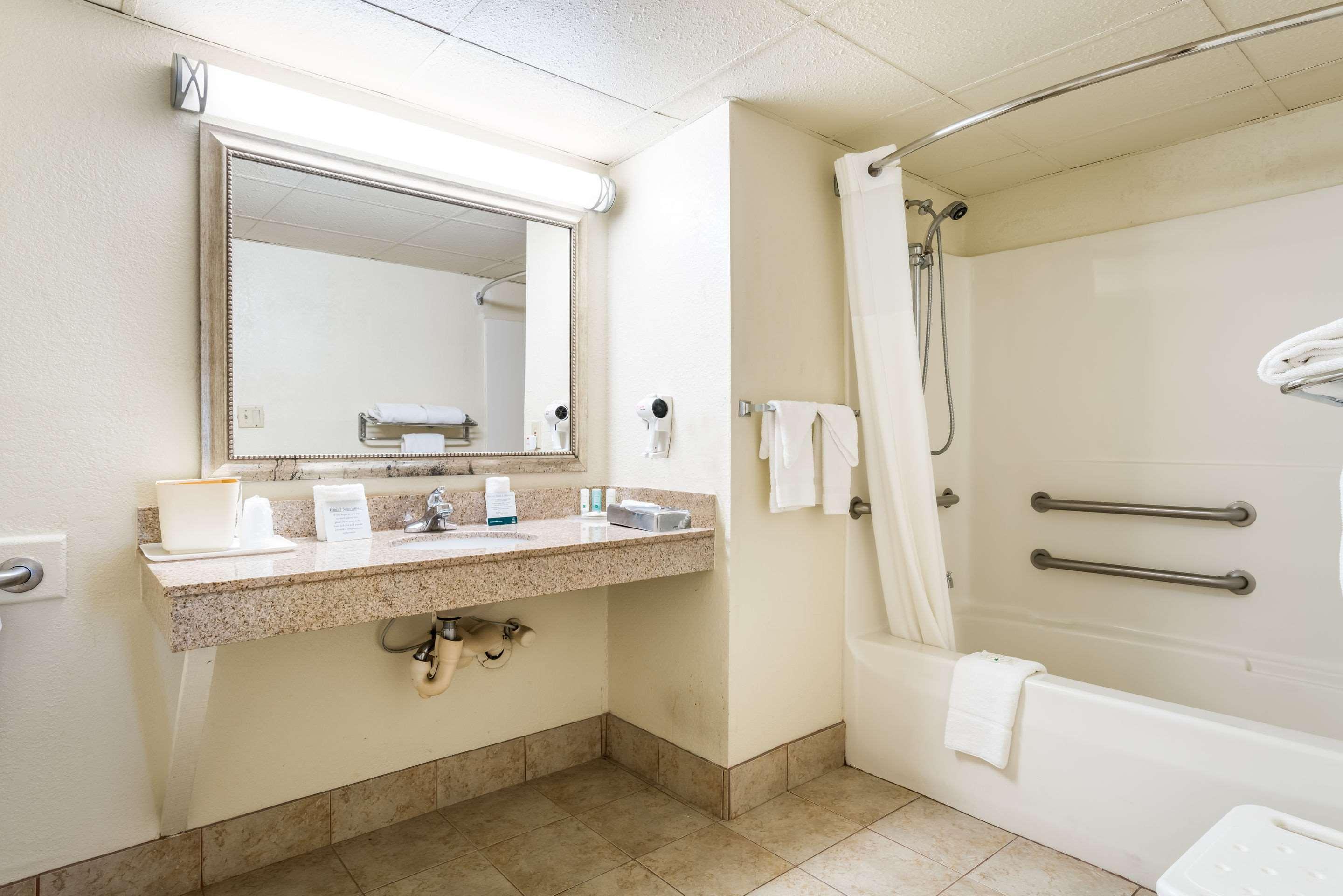 Quality Inn North Battleboro Esterno foto