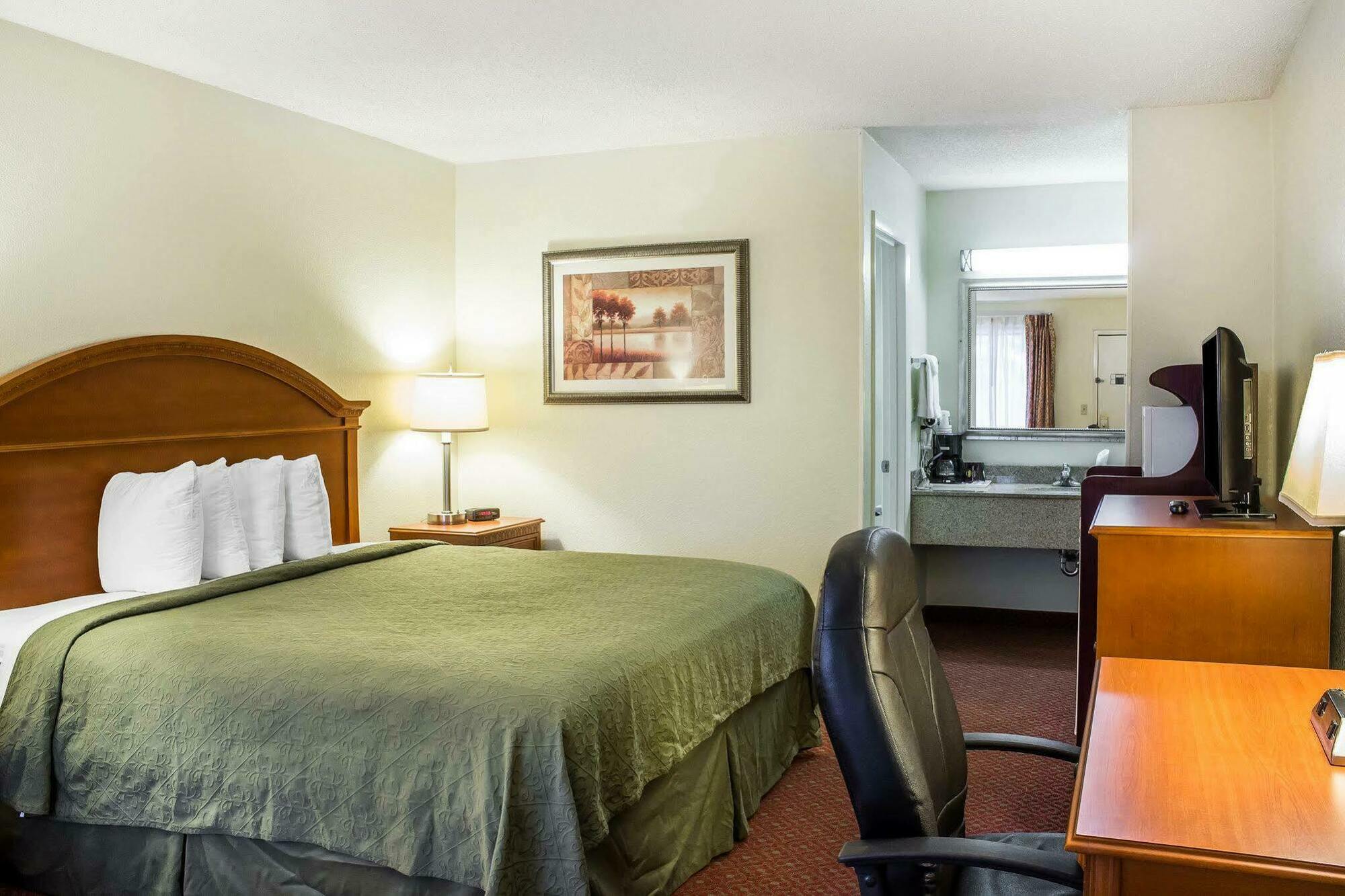 Quality Inn North Battleboro Esterno foto