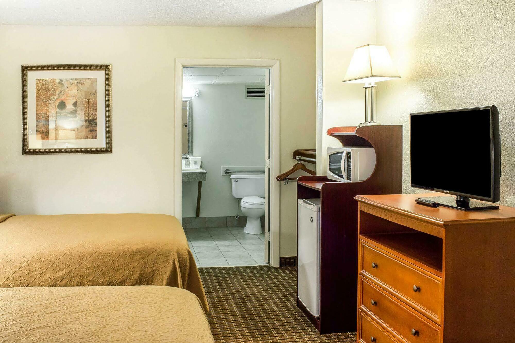 Quality Inn North Battleboro Esterno foto